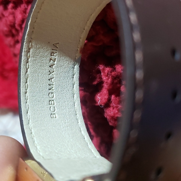 Authentic Bcbgmaxazria rose gold and leather watch - Picture 2 of 5